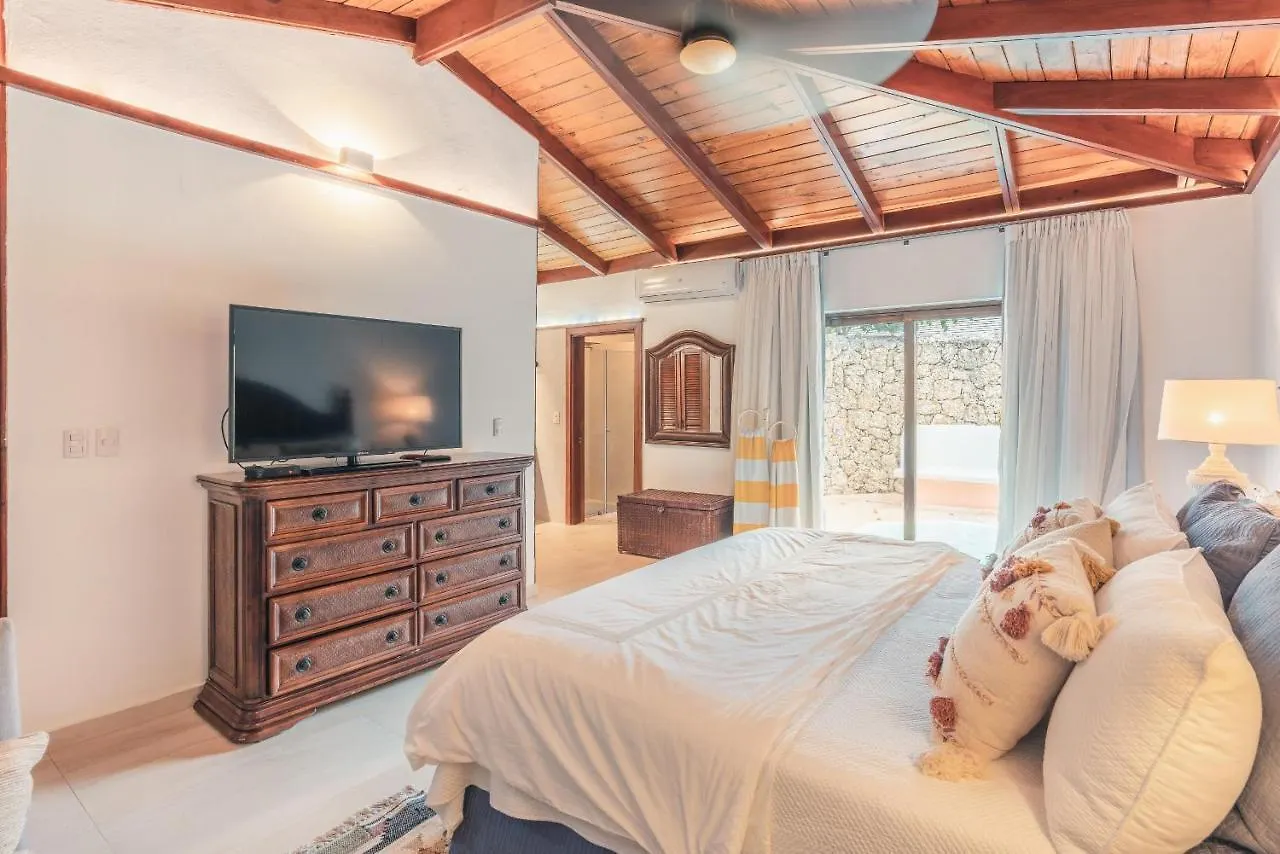 Fun In The Sun Classic Villa At Los Lagos In Casa De Campo Las Minas 0*,  Dominican Republic