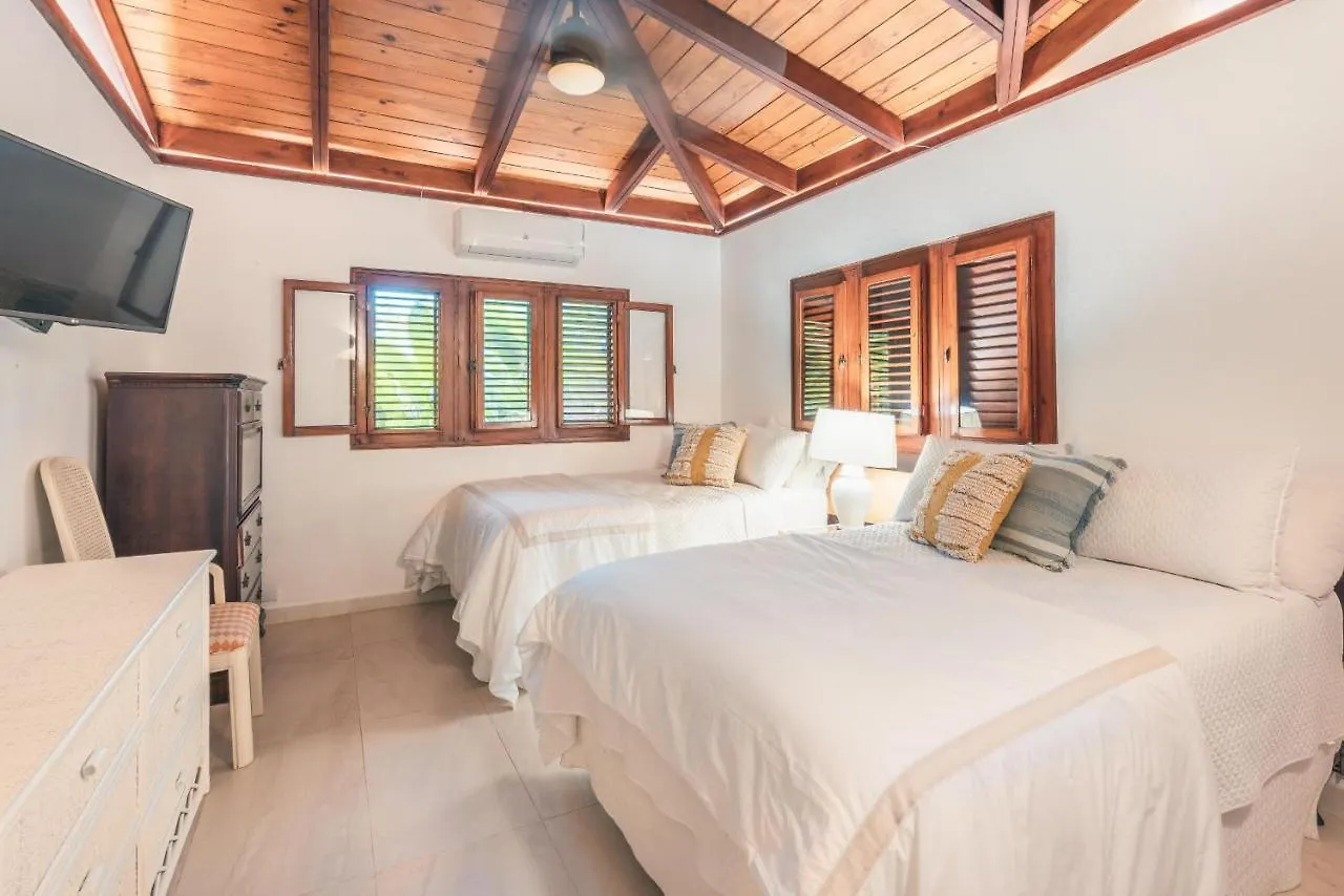 Fun In The Sun Classic Villa At Los Lagos In Casa De Campo Las Minas
