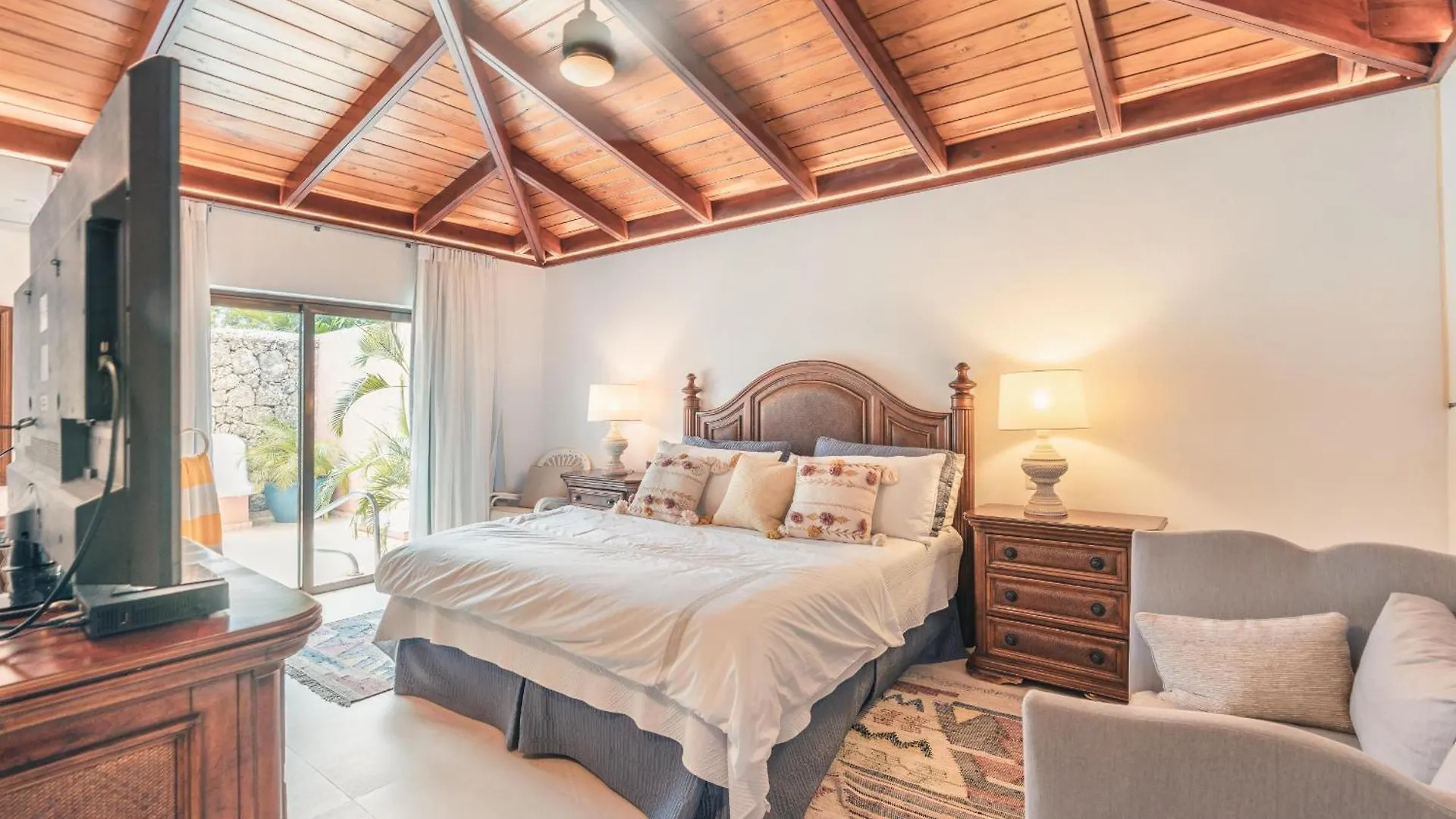 Fun In The Sun Classic Villa At Los Lagos In Casa De Campo Las Minas Dominican Republic